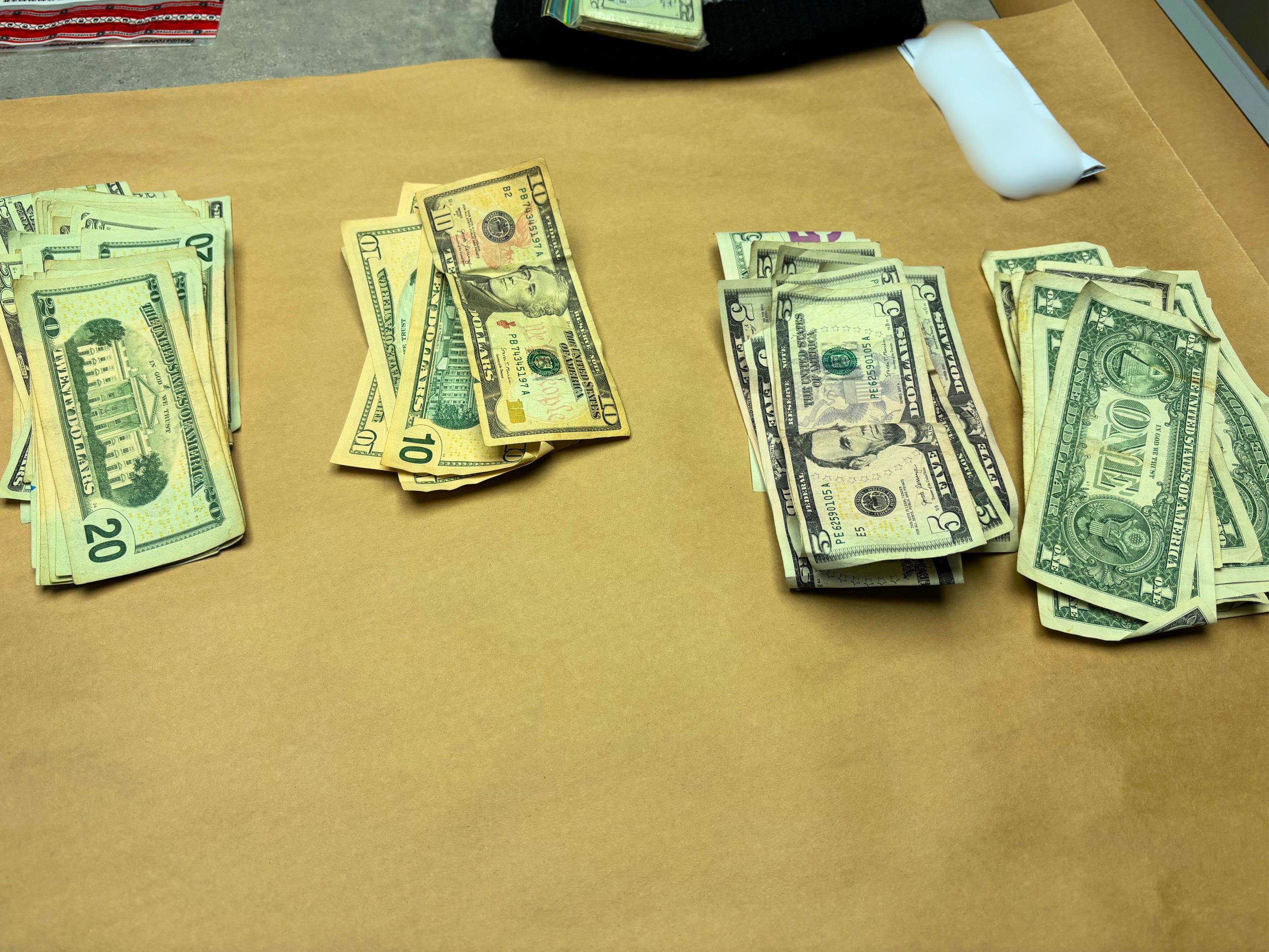 Good Samaritan finds over $6,000 in cash and helps return it to ...